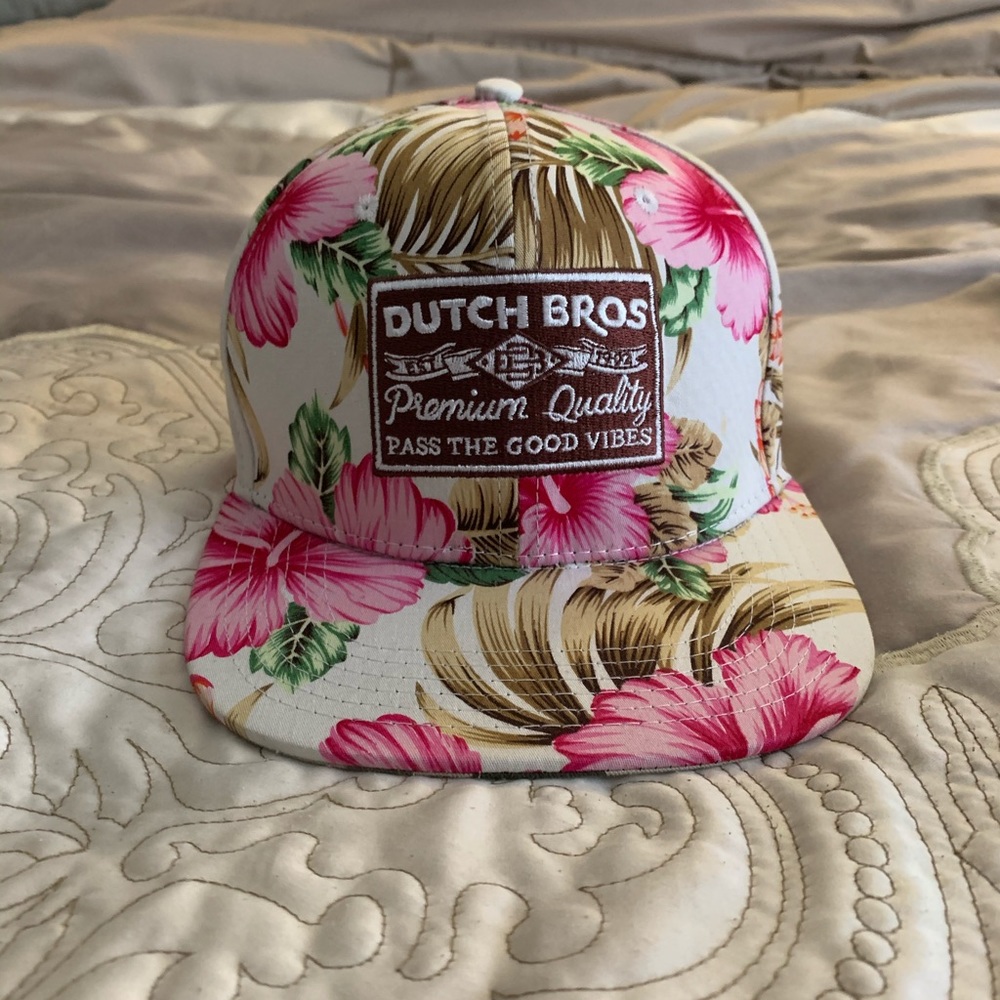 Dutch Bros hat
